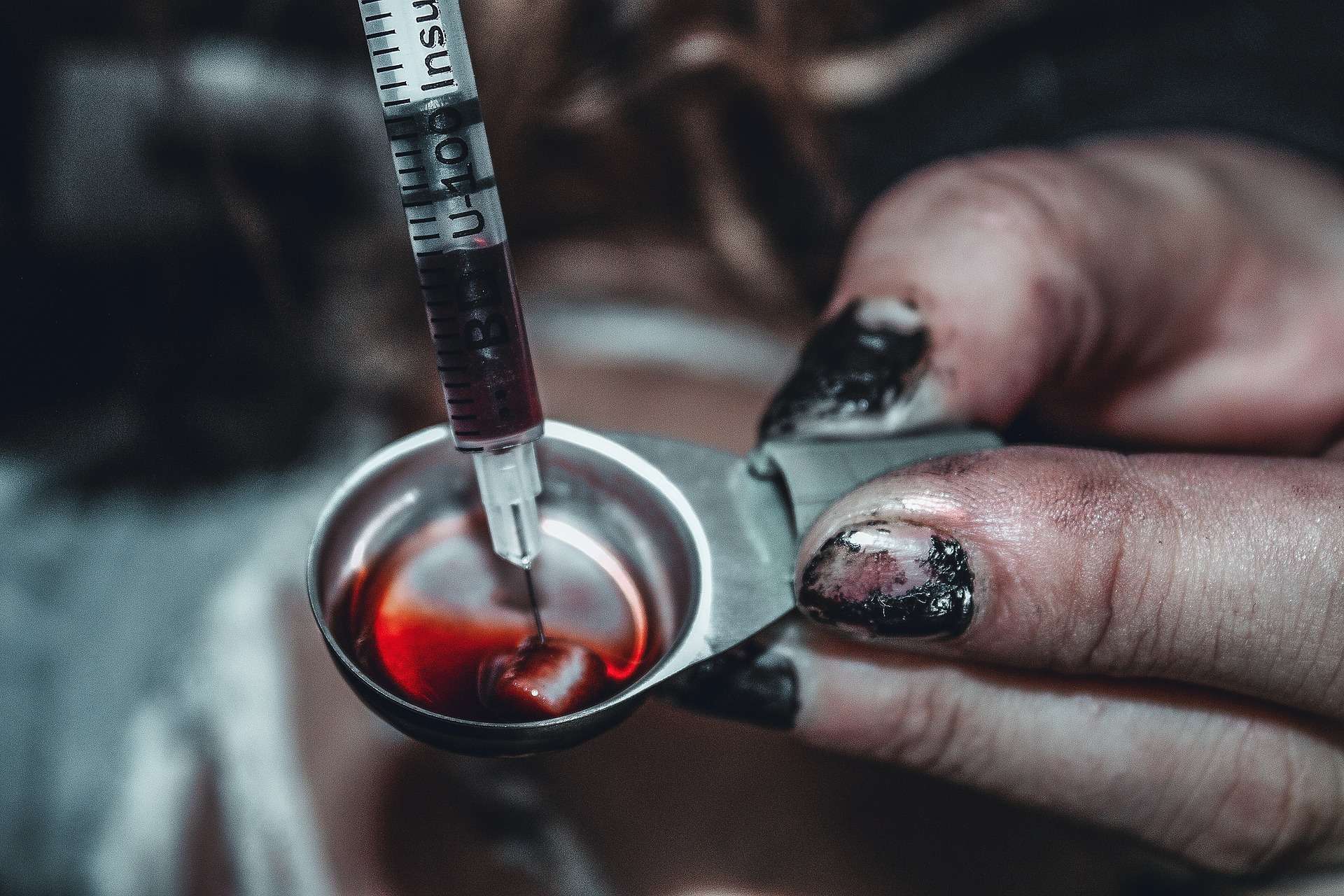 How a Security Guard Can Assist in a Suspected Opioid Overdose Situation
