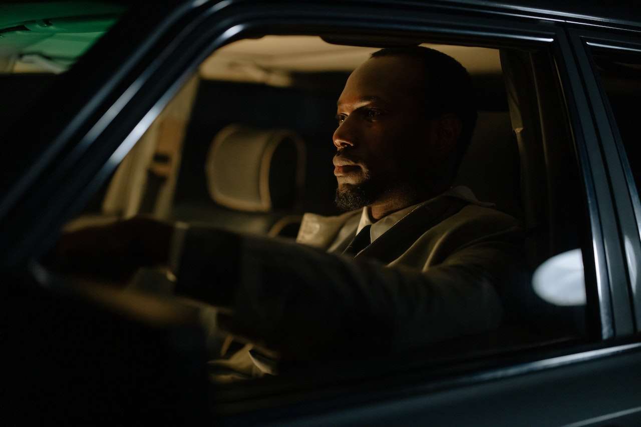 what does a private investigator do?